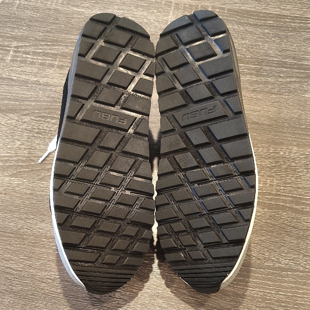 FUBU Athletic Sneakers - Picture 8 of 9